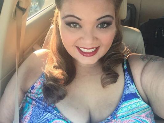 hermosa asiática bbw