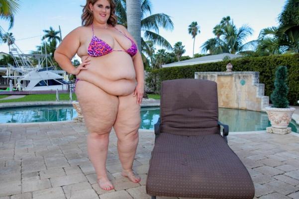 Erin Green - enormous ass bbw quick skinny dip show