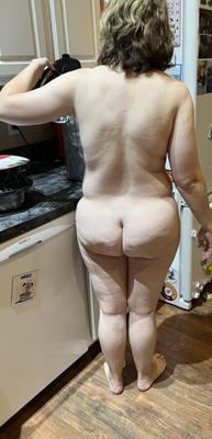 Fat Fuckpig Carrie Lynn FINALLY Doing Housework