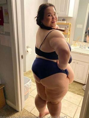 Fantastique SSBBW CherryBaby