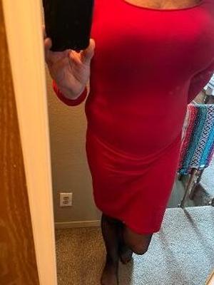 Red bodycon dress