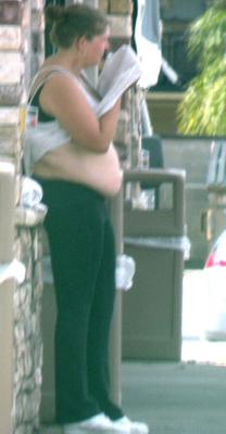 Orlando BARE BELLY cachonda gordita bbw rubia puta ¡MOSTRANDOLO!