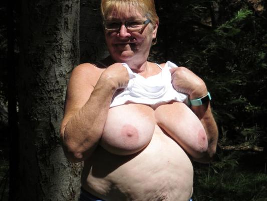 BBW mature Sue.