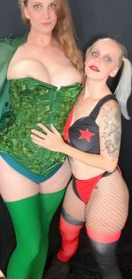 Harley Quinn & Poison Ivy Cosplay