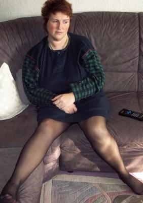 Chubby Wife Verena in Pantyhose