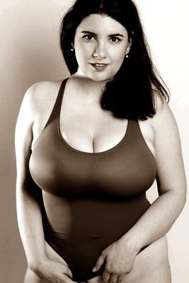 Gros seins ridiculement magnifique