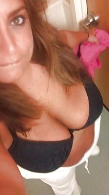 Big tit sexy slut