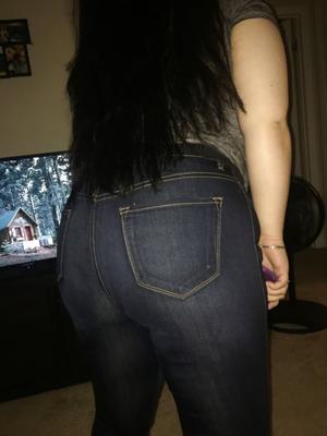 Esposa bunda em jeans