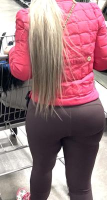 Thick Anal Slut Shopping