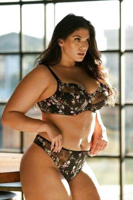 SONHO BBW - LA' TECIA THOMAS