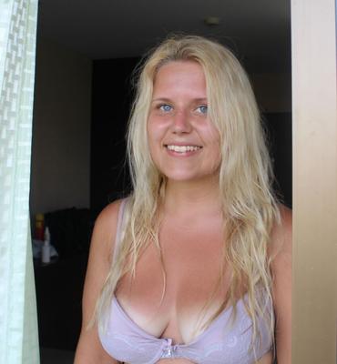 Chubby Blonde Amateur Teen