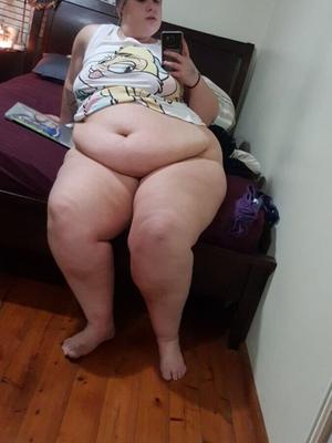 SSBBW Bambi – Atemberaubende kurvige Göttin!