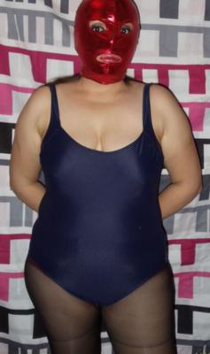 Bbw en masque rouge