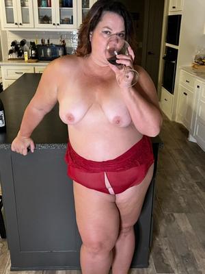 BBW Hotwife