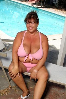 Big Breast Granny Candidia