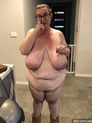 Une vraie BBW chaude et sexy