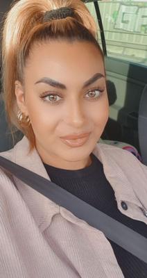 Make-up Curvy Bitch