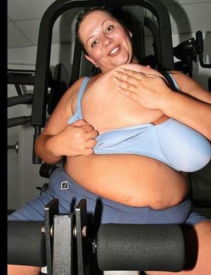 BBW dans la salle de sport