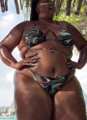 Ébano Bbw Lizzo