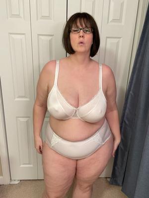 Béthany Jo BBW