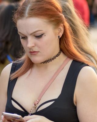 Sexy chubby women  (Beauties in Black Candids BBW)