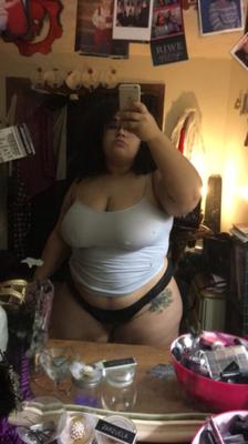 Chubby Latina Selfies