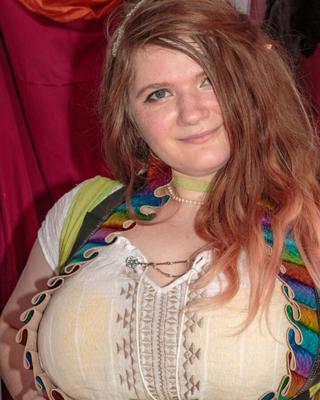 セクシーなぽっちゃり女性 (Ren Fest Beauties BBW)