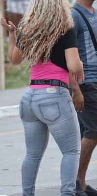 Voluptuous and Curvy Asses