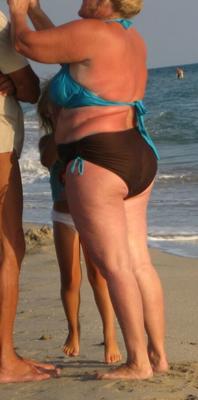 HOT GRANNY beach candid