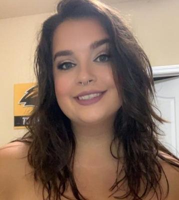 This Pretty BBW Slut