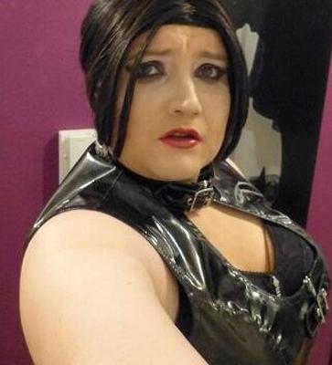 Shannon Phoenix (Grosse Tgirl Amateur)