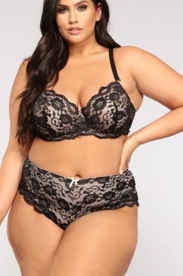 Coleção de modelos plus size