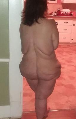 Bbw wife naked around house