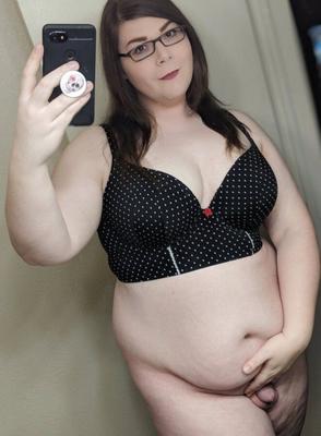 Mary Suffolk (Chubby ou Fat Tgirl)