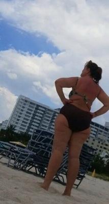 Fat Ass Lady @Beach