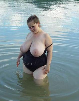 BBW Mature - By the lake