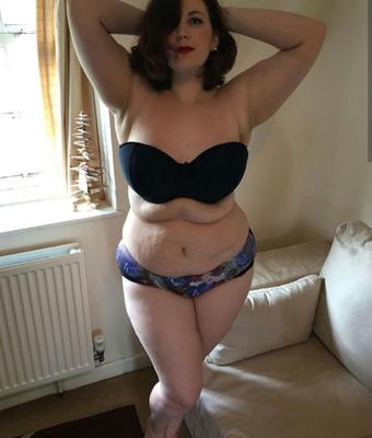 Shona nn curvy girl