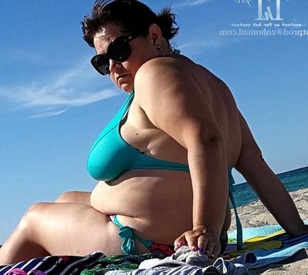 Incroyable BBW Curvy à la plage