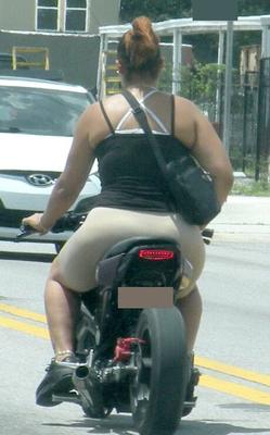 Orlando CHUNKY LATINA BIKER--makes traffic kind of enjoyable!