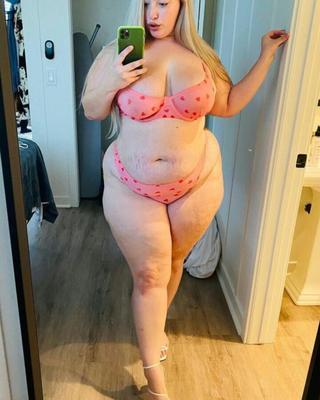 Snowycakesy - Incroyable PAWG !