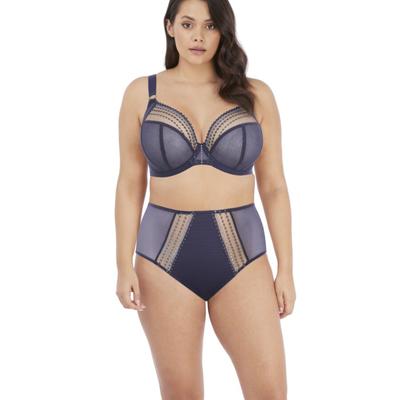 Lingerie de alta costura curvilínea