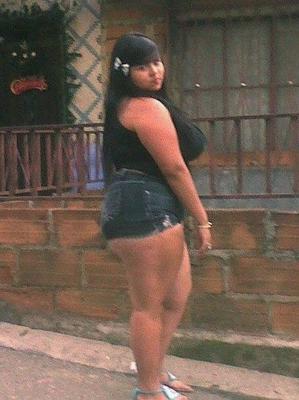 Te Comerías Esta Gordita ??