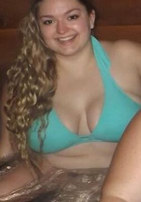 BBW Vrigin Rachael! Comment what you would do to her!