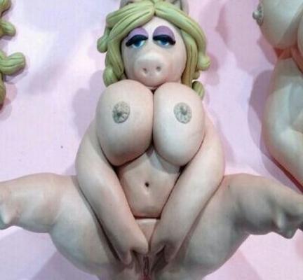 Jenna sieht aus wie Miss Piggy