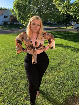 Kayycurvy Huye Cul Petits Seins Sexy BBW Mixte Photos Chaudes