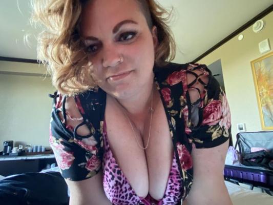 Fat slut Anne. Message her cuck!