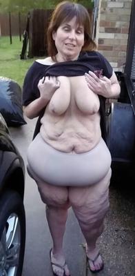 Bbw mature hotwife outside