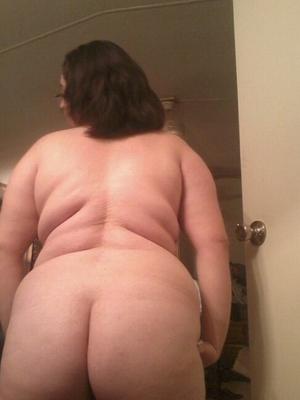 BBW Nudist Exhibitionist Exposed   Indoor