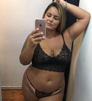 Chubby Whore Jana in Lingerie