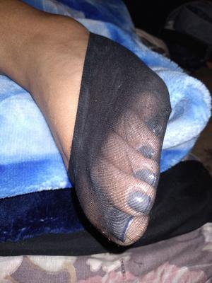 MIS PIES DE NYLON DE MI EX PUTA ANA RUIZ